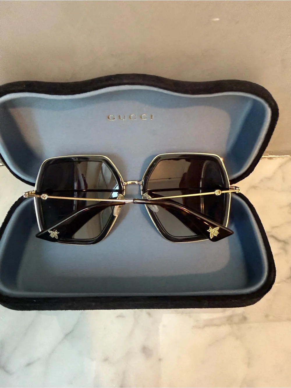 Gucci Women’s Black and Gold Hexagon Oversized Sunglasses